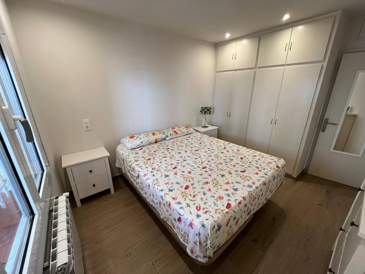 Apartamento En La Playa. Free Parking. Free Wifi L' Escala Eksteriør billede