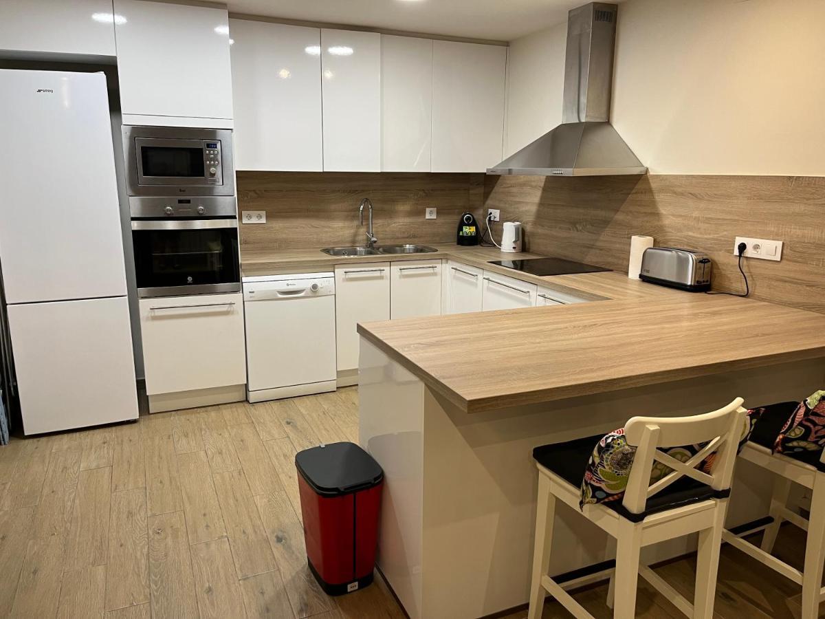 Apartamento En La Playa. Free Parking. Free Wifi L' Escala Eksteriør billede