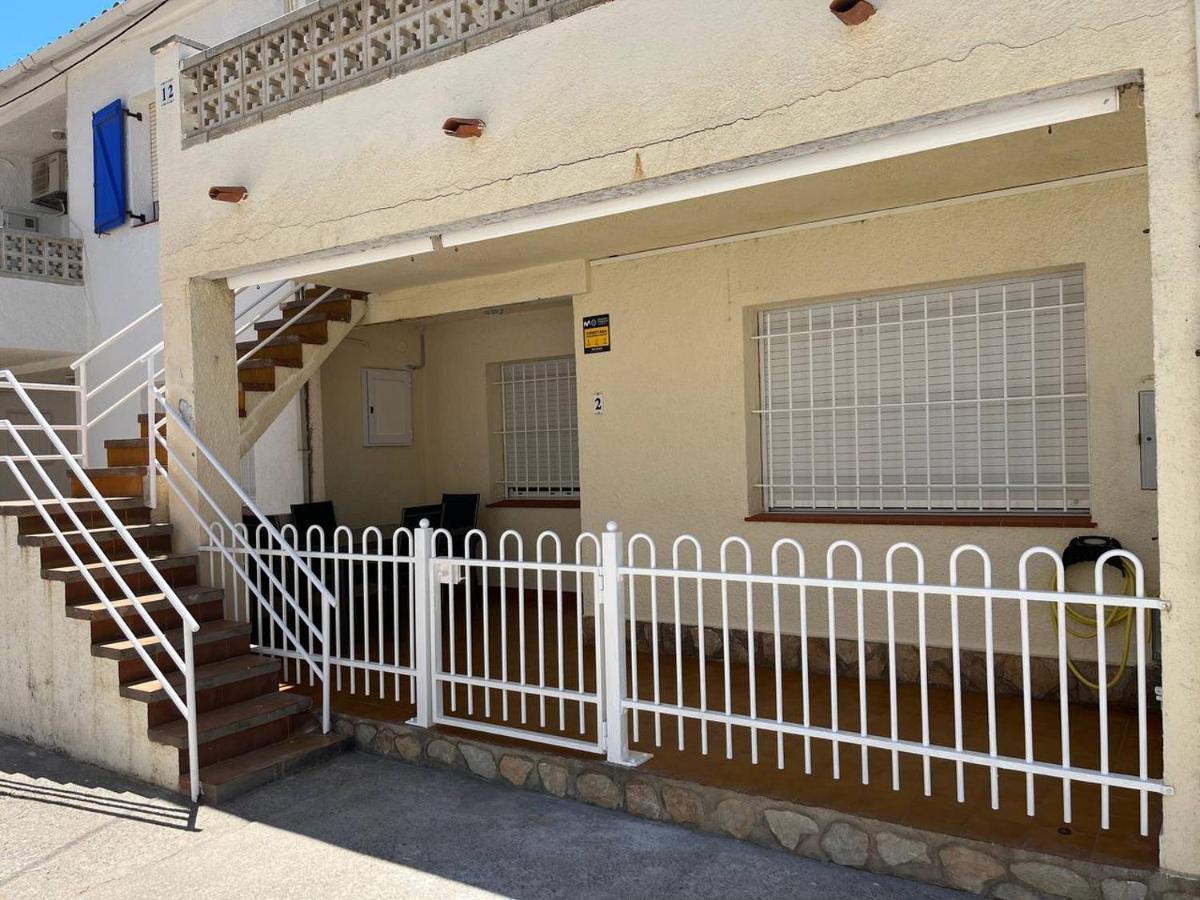 Apartamento En La Playa. Free Parking. Free Wifi L' Escala Eksteriør billede